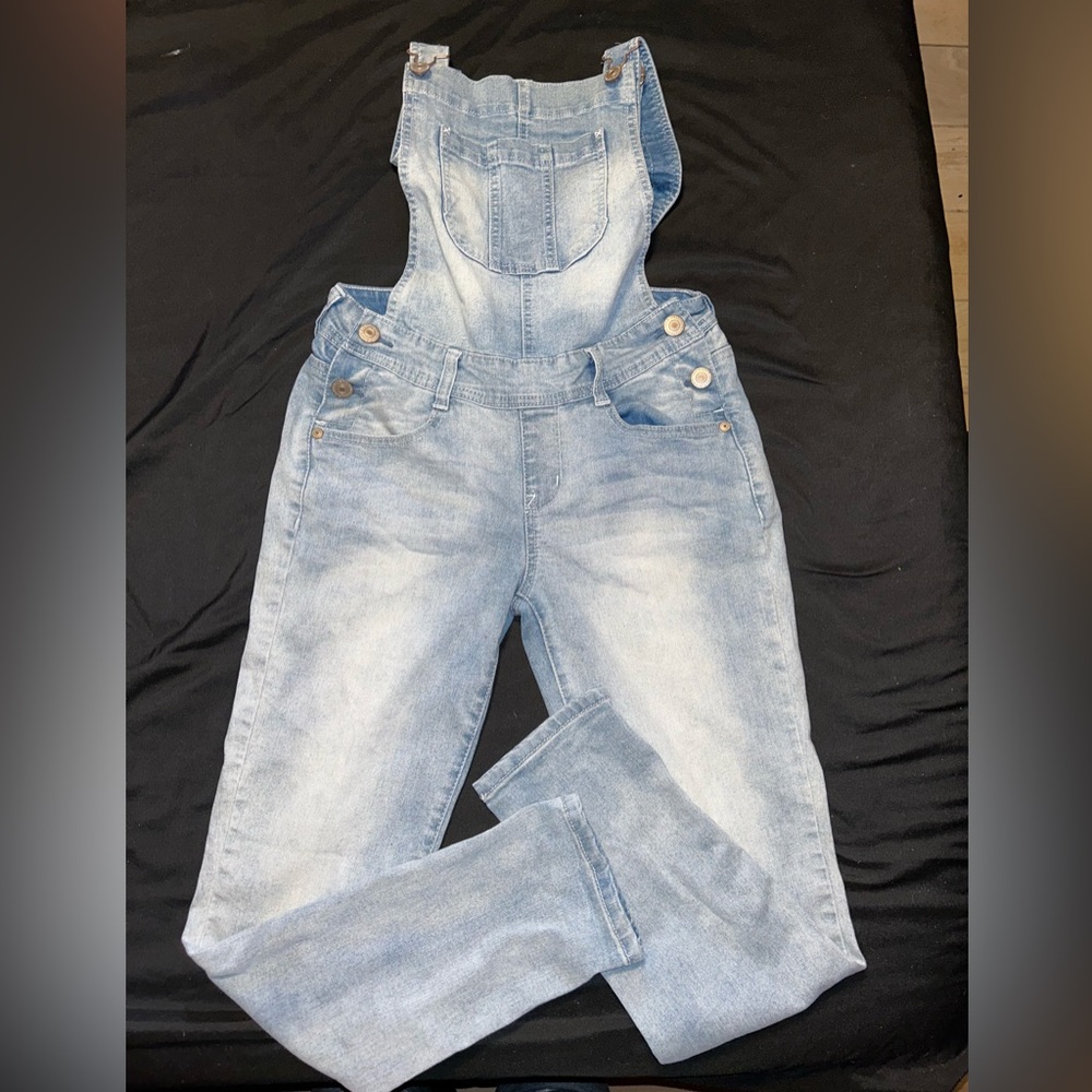 Wallflower size small women’s overalls